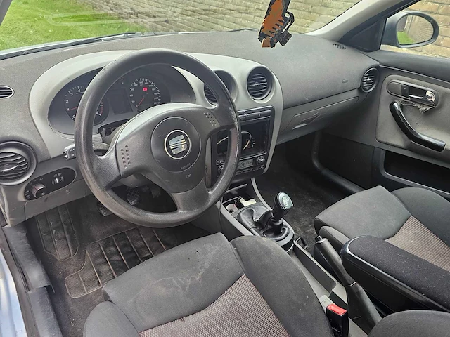 2002 seat ibiza 1.4-16v signo - afbeelding 7 van  23
