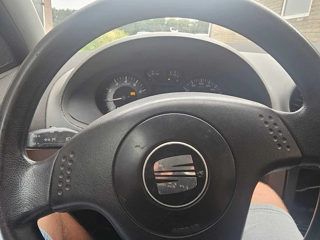 2002 seat ibiza 1.4-16v signo - afbeelding 13 van  23