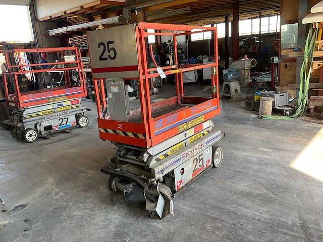 2002 skyjack sj3 3015 hoogwerker - afbeelding 12 van  15