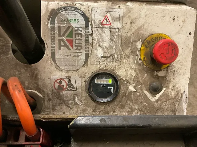 2002 spijkstaal 301ls industriële trekker - afbeelding 2 van  12