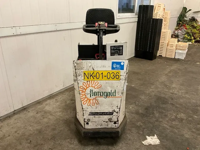 2002 spijkstaal 301ls industriële trekker - afbeelding 8 van  12