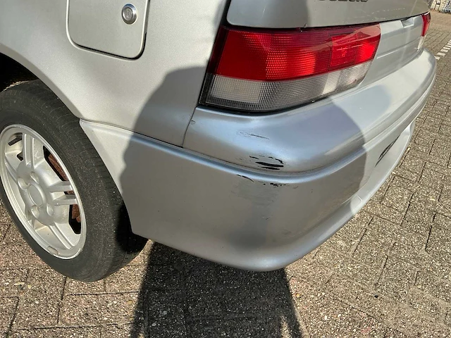 2002 suzuki swift personenauto - afbeelding 19 van  36
