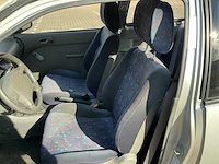 2002 suzuki swift personenauto - afbeelding 24 van  36