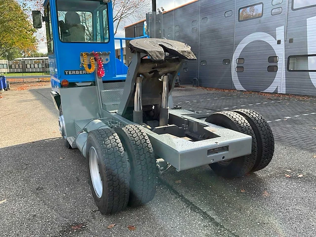 2002 terberg yt220 rangeertrekker - afbeelding 9 van  29