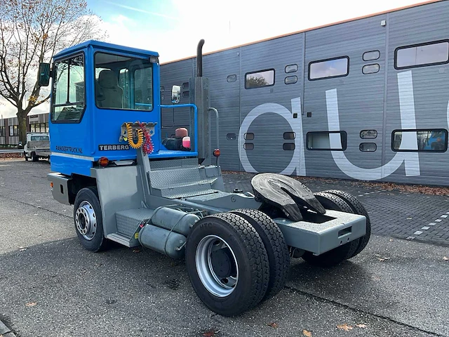 2002 terberg yt220 rangeertrekker - afbeelding 24 van  29