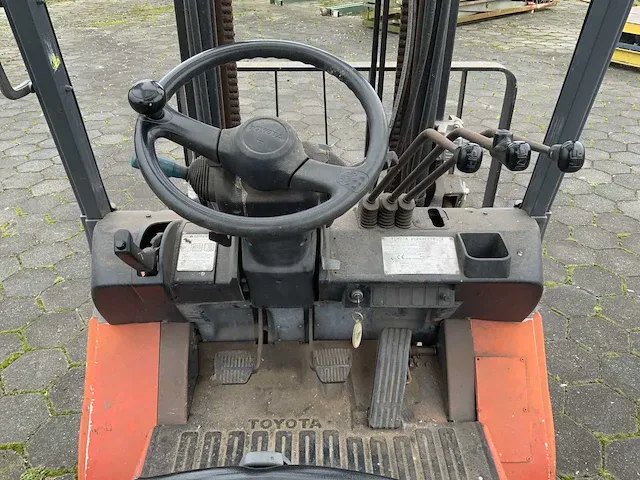 2002 toyota 02-7fdf25 vorkheftruck - afbeelding 6 van  20