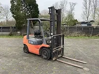 2002 toyota 02-7fdf25 vorkheftruck - afbeelding 1 van  20