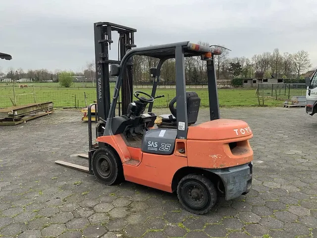 2002 toyota 02-7fdf25 vorkheftruck - afbeelding 14 van  20
