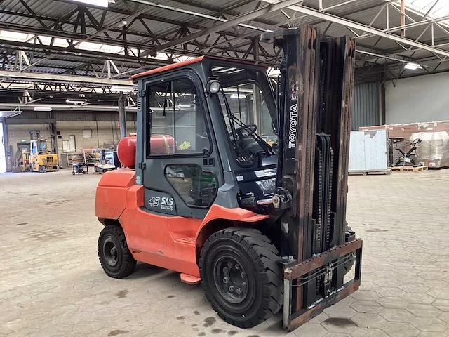 2002 toyota 02-7fg40 vorkheftruck - afbeelding 5 van  12