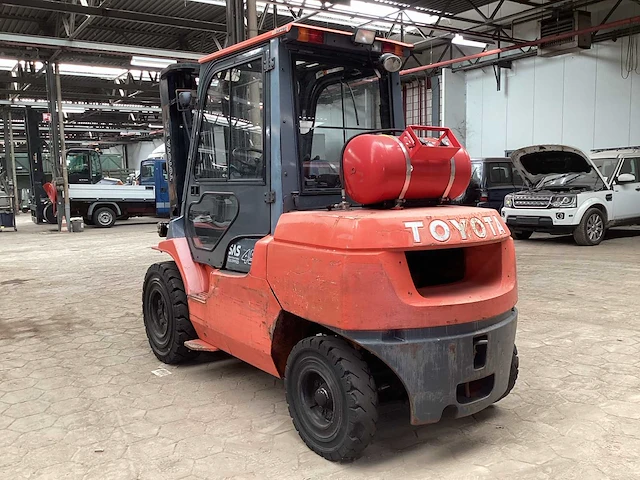2002 toyota 02-7fg40 vorkheftruck - afbeelding 7 van  12