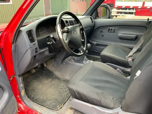 2002 toyota hilux 2.5 d4-d 100 extra bedrijfswagen - afbeelding 3 van  33