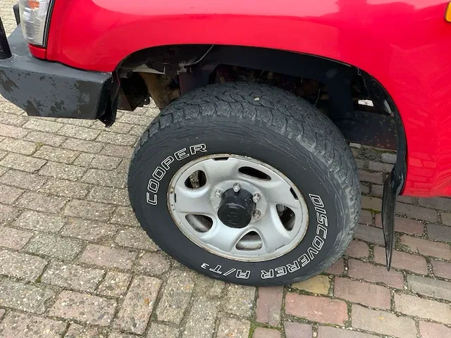 2002 toyota hilux 2.5 d4-d 100 extra bedrijfswagen - afbeelding 9 van  33