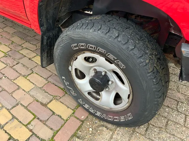2002 toyota hilux 2.5 d4-d 100 extra bedrijfswagen - afbeelding 17 van  33