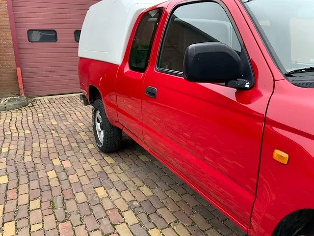 2002 toyota hilux 2.5 d4-d 100 extra bedrijfswagen - afbeelding 18 van  33