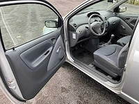 2002 toyota yaris 1.0 personenauto - afbeelding 7 van  28