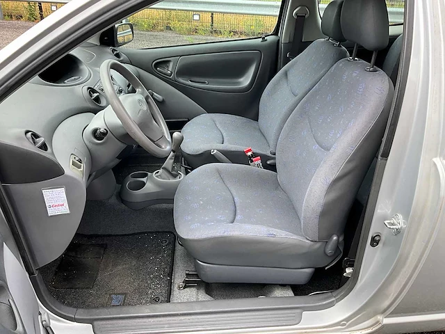 2002 toyota yaris 1.0 personenauto - afbeelding 8 van  28
