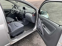 2002 toyota yaris 1.0 personenauto - afbeelding 14 van  28