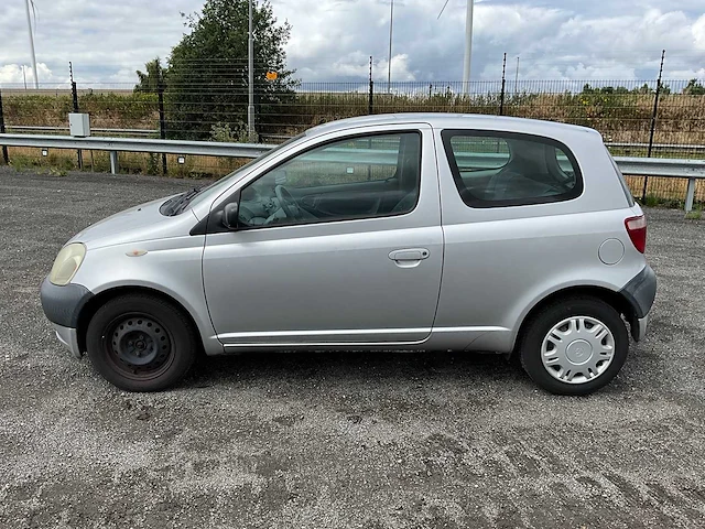 2002 toyota yaris 1.0 personenauto - afbeelding 12 van  28
