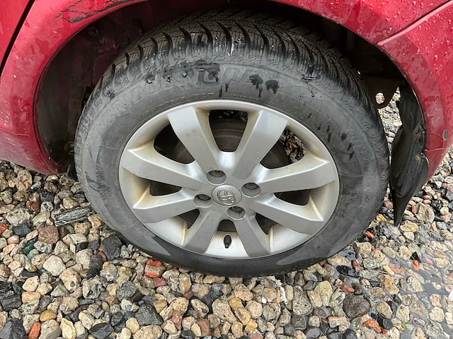 2002 toyota yaris personenauto - afbeelding 11 van  13