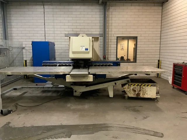2002 trumpf trumatic 500r-1300 pons-nibbelmachine - afbeelding 12 van  27