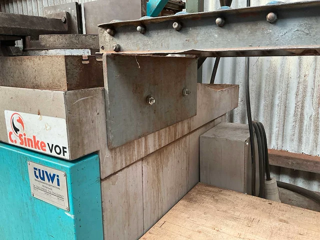 2002 tuwi bandzaagmachine - afbeelding 11 van  25