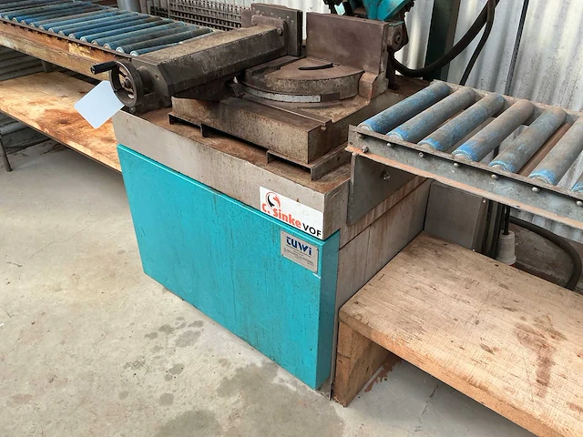 2002 tuwi bandzaagmachine - afbeelding 24 van  25