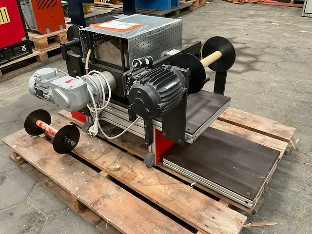 2002 utsch r 230 d overige plaatbewerkingsmachines - afbeelding 4 van  8