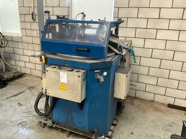 2002 vdt onderloop afkortcirkelzaagmachine - afbeelding 1 van  8