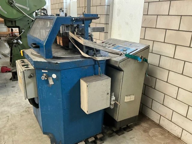 2002 vdt onderloop afkortcirkelzaagmachine - afbeelding 2 van  8