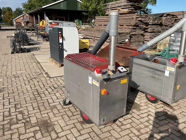 2002 vliebo easymix voermengwagen - afbeelding 1 van  7