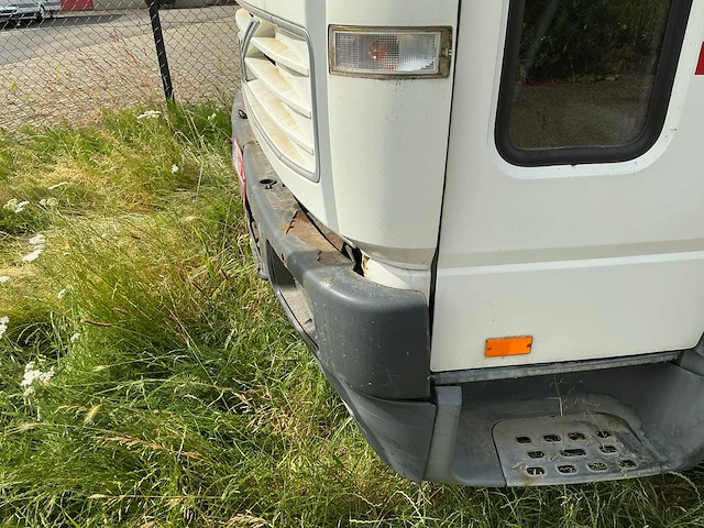 2002 volvo fl220 fl6h42r paardenvrachtwagen - afbeelding 24 van  74