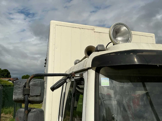 2002 volvo fl220 fl6h42r paardenvrachtwagen - afbeelding 31 van  74