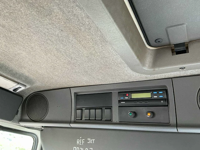 2002 volvo fl220 fl6h42r paardenvrachtwagen - afbeelding 32 van  74