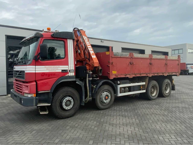 2002 volvo fm12.380 8x4 vrachtwagen tipper met atlas terex 125.2 a2 kraan - afbeelding 1 van  70