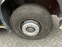 2002 volvo fm12.380 8x4 vrachtwagen tipper met atlas terex 125.2 a2 kraan - afbeelding 36 van  70