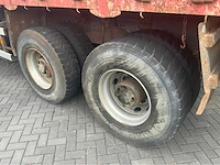 2002 volvo fm12.380 8x4 vrachtwagen tipper met atlas terex 125.2 a2 kraan - afbeelding 54 van  70