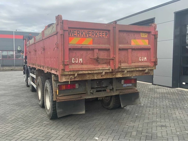 2002 volvo fm12.380 8x4 vrachtwagen tipper met atlas terex 125.2 a2 kraan - afbeelding 69 van  70