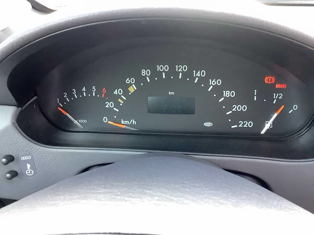2003 - mercedes-benz - a-klasse - 140 classic fun - personenauto - afbeelding 2 van  11
