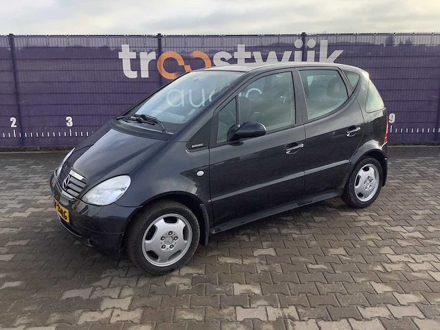 2003 - mercedes-benz - a-klasse - 140 classic fun - personenauto - afbeelding 1 van  11