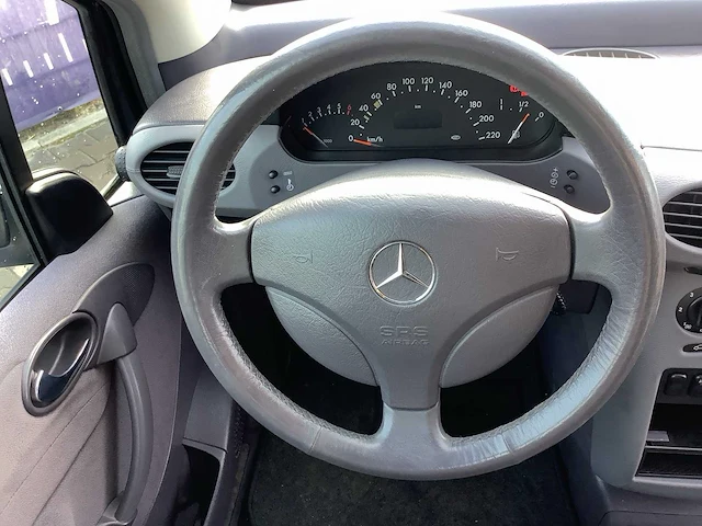 2003 - mercedes-benz - a-klasse - 140 classic fun - personenauto - afbeelding 11 van  11