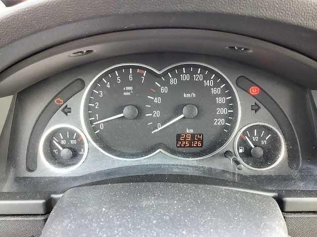2003 - opel - meriva - 1.6 enjoy - personenauto - afbeelding 2 van  14