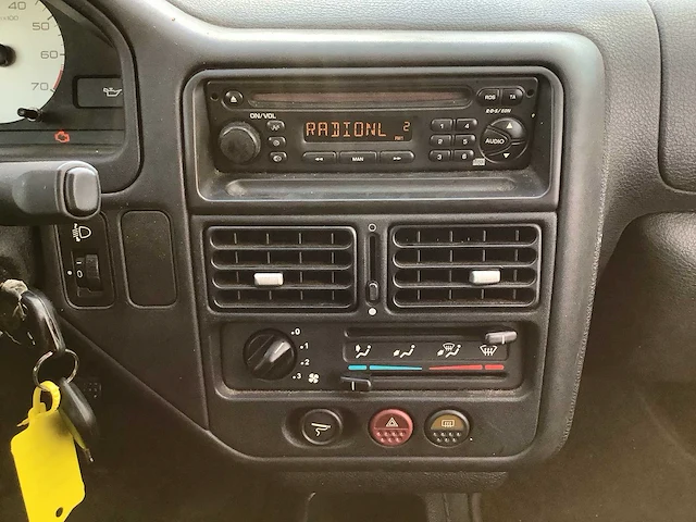 2003 - peugeot - 106 - 1.4 xs - personenauto - afbeelding 8 van  10