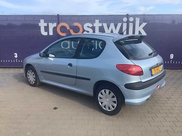 2003 - peugeot - 206 - 1.4 gentry - personenauto - afbeelding 5 van  11