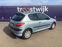 2003 - peugeot - 206 - 1.4 gentry - personenauto - afbeelding 6 van  11