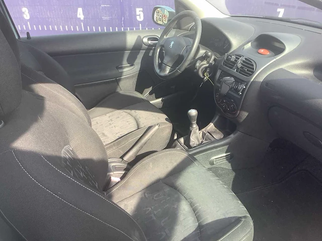 2003 - peugeot - 206 - 1.4 gentry - personenauto - afbeelding 7 van  11