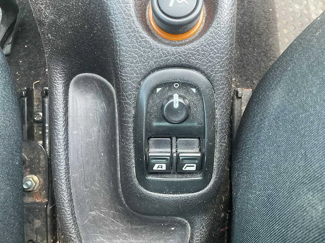 2003 - peugeot - 206 - 1.4 quiksilver - personenauto - afbeelding 4 van  13