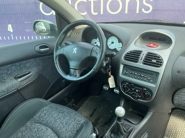 2003 - peugeot - 206 - 1.4 quiksilver - personenauto - afbeelding 12 van  13