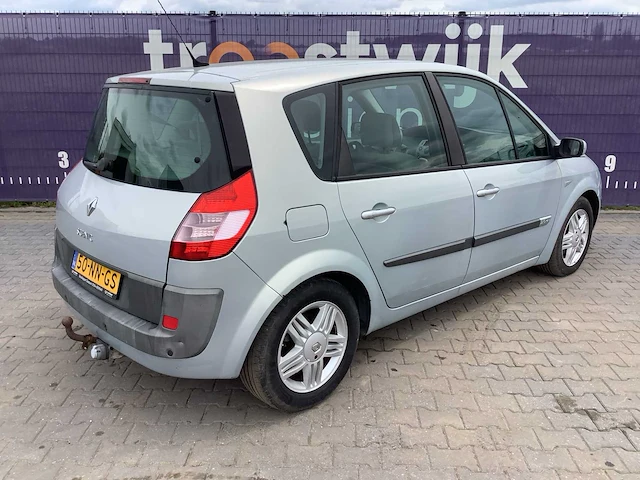 2003 - renault - scénic - 2.0-16v priv.luxe - personenauto - afbeelding 12 van  18