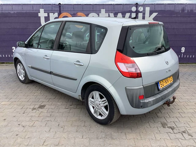2003 - renault - scénic - 2.0-16v priv.luxe - personenauto - afbeelding 13 van  18