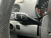 2003 - volkswagen - new beetle cabriolet - 2.0 - personenauto - afbeelding 2 van  13